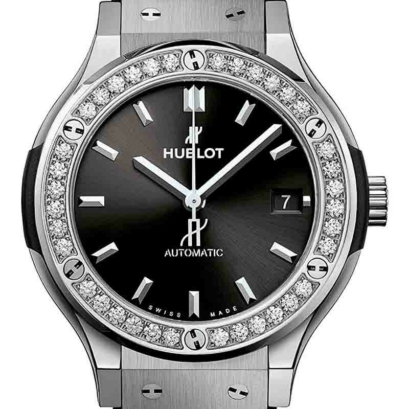 HUBLOT CLASSIC FUSION TITANIUM DIAMONDS ウブロ クラシック  