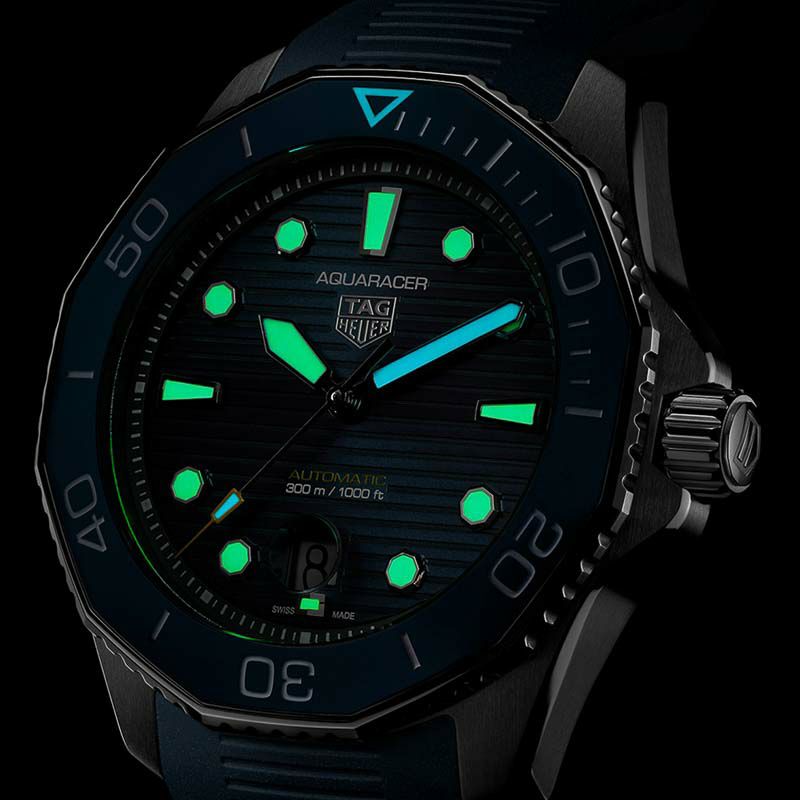 TAG HEUER AQUARACER PROFESSIONAL 300 タグ・ホイヤー アクアレーサー 