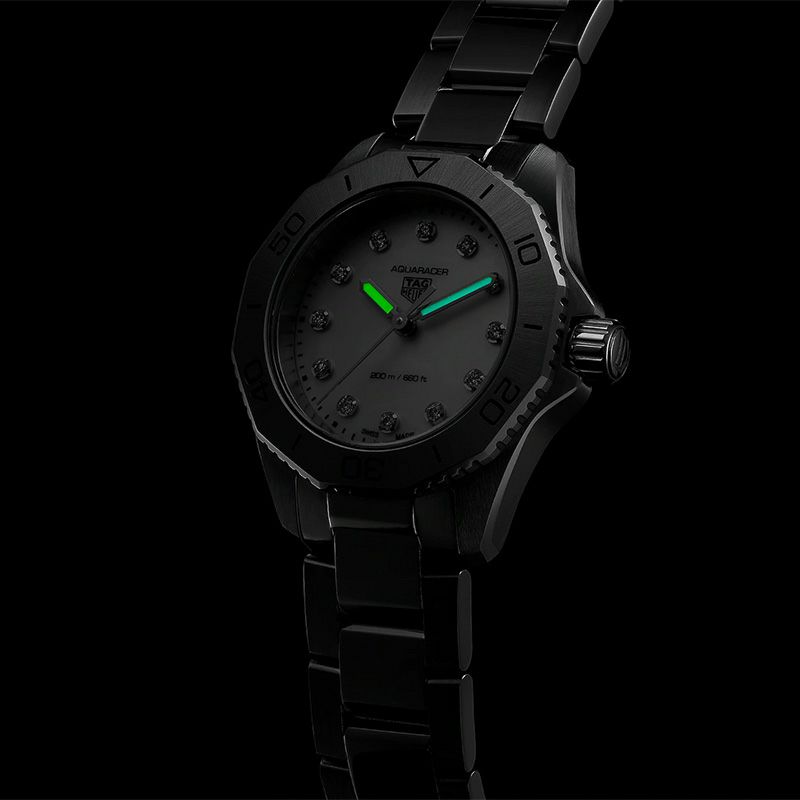 TAG HEUER AQUARACER PROFESSIONAL 200 タグ・ホイヤー アクアレーサー プロフェッショナル200 WBP1416.BA0622