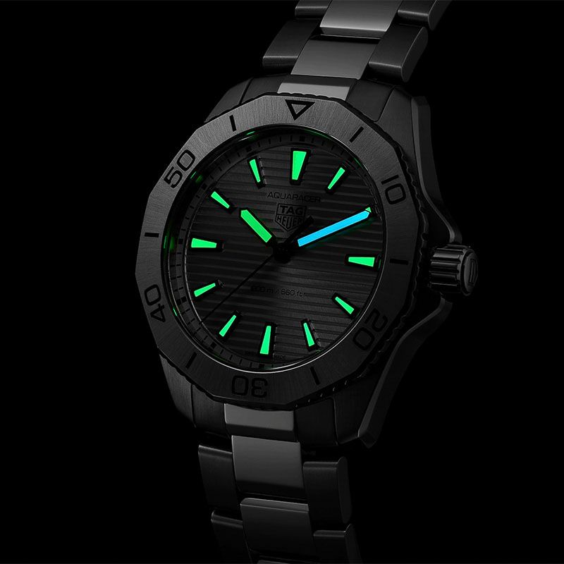 TAG HEUER AQUARACER PROFESSIONAL 200 タグ・ホイヤー アクアレーサー プロフェッショナル200 WBP1111.BA0627