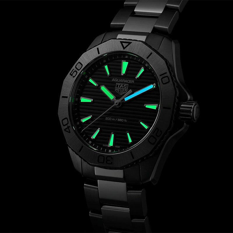 TAG HEUER AQUARACER PROFESSIONAL 200 タグ・ホイヤー アクアレーサー  