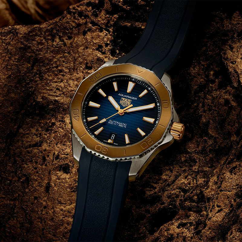TAG HEUER TAG HEUER AQUARACER PROFESSIONAL 200 タグ・ホイヤー タグ・ホイヤー アクアレーサー プロフェッショナル200 WBP2150.FT6210