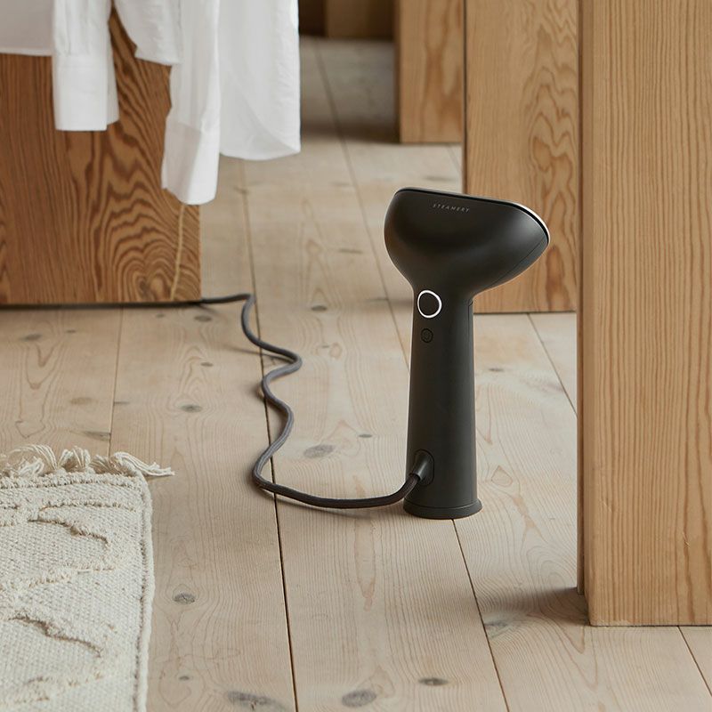 STEAMERY Cirrus 3 Iron Steamer Charcoal <br>スチーマリー サイラス 3 アイロン スチーマー チャコール <br>SM-0011