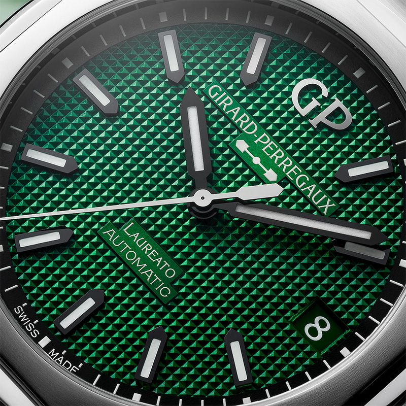 GIRARD-PERREGAUX LAUREATO 42mmジラール・ペルゴ ロレアート 42mm81010-11-3153-1CM