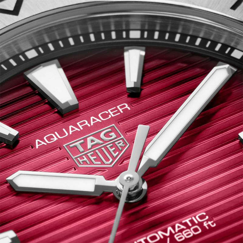 TAG HEUER AQUARACER PROFESSIONAL 200タグ・ホイヤー アクアレーサー プロフェッショナル200WBP2114.BA0627