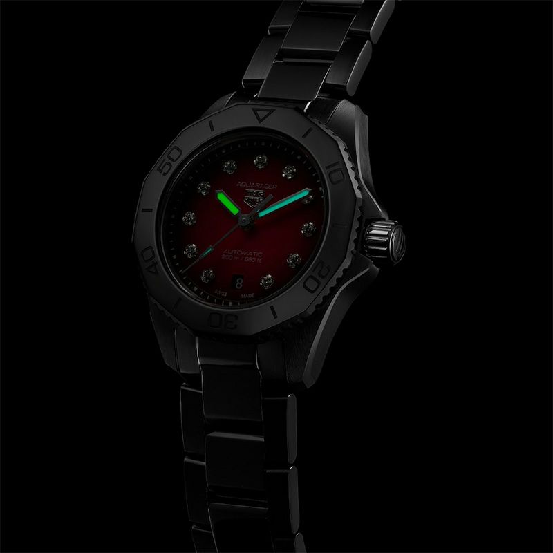 TAG HEUER AQUARACER PROFESSIONAL 200 DATE タグ・ホイヤー アクアレーサー プロフェッショナル200 デイト WBP2414.BA0622