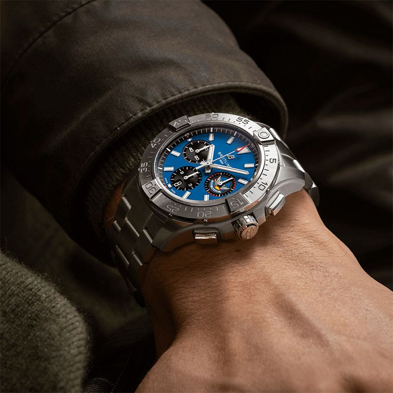 BREITLING AVENGER B01 CHRONOGRAPH 44 BLUE IMPULSE ブライトリング アベンジャー B01 クロノグラフ  44 ブルー インパルス AB01471A1C1A1｜正規取り扱いブランド｜時計・腕時計の通販サイトBEST ISHIDA（正規・中古販売店）