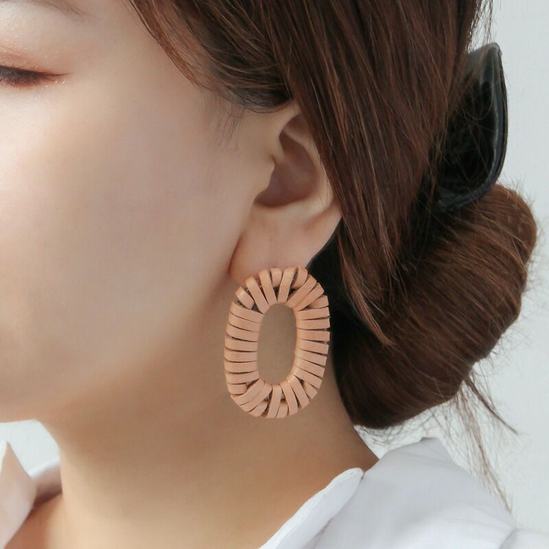 nezu ネズ レザーウィーブ オーバル ピアス 06LEY01