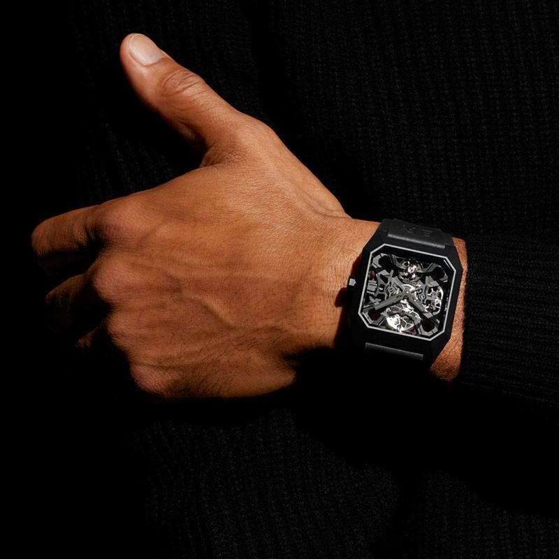 ベル＆ロス BR 03 サイバー セラミック BR03-CYBER-CE