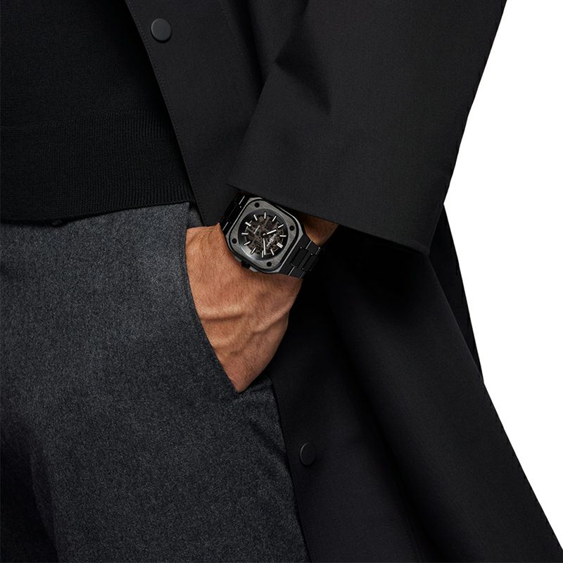 Bell ＆ Ross BR 05 SKELETON BLACK CERAMIC ベル＆ロス BR 05