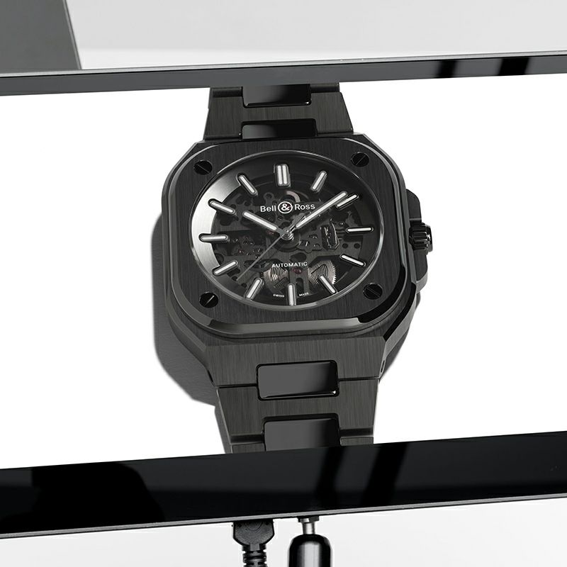 Bell ＆ Ross BR 05 SKELETON BLACK CERAMIC ベル＆ロス BR 05 