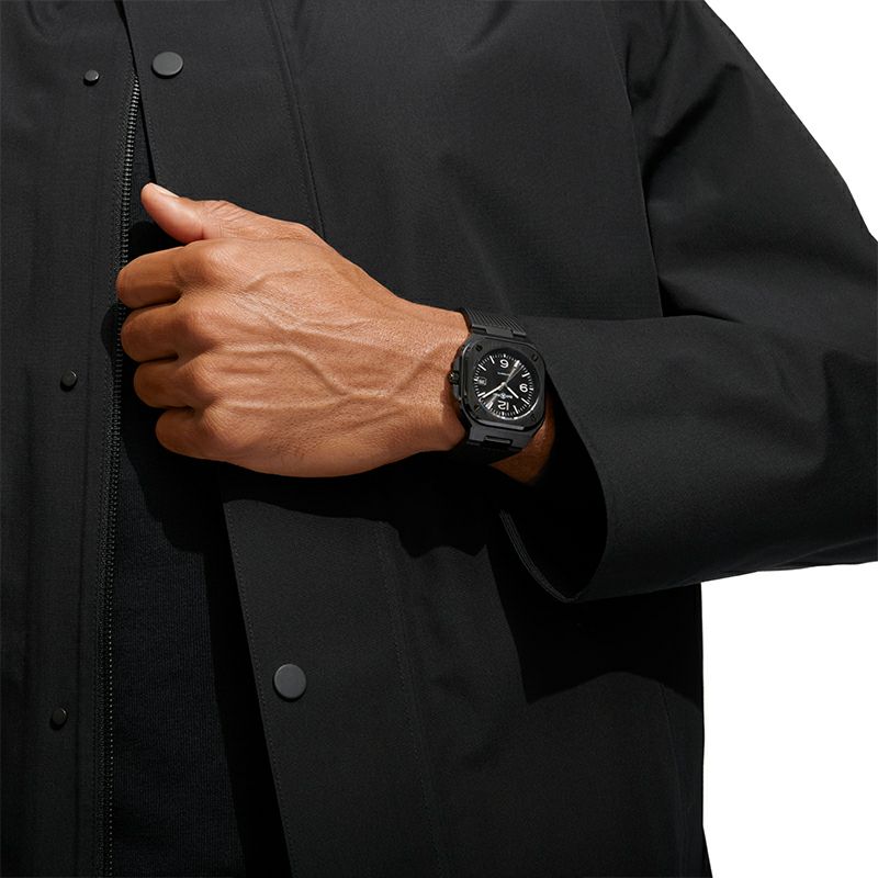 Bell ＆ Ross BR 05 BLACK CERAMIC ベル＆ロス BR 05 ブラック セラミック BR05A-BL-CE/SRB