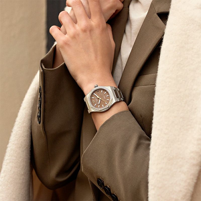 GIRARD-PERREGAUX LAUREATO 38 MM <br>ジラール・ベルゴ ロレアート 38 MM <br>81005-11S3320-1CM