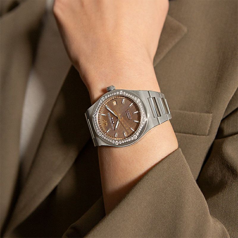 GIRARD-PERREGAUX LAUREATO 38 MM <br>ジラール・ベルゴ ロレアート 38 MM <br>81005-11S3320-1CM