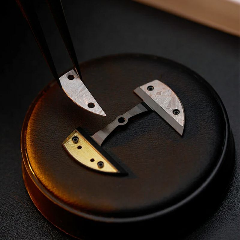 GIRARD-PERREGAUX FREE BRIDGE METEORITE <br>ジラール・ベルゴ フリー ブリッジ メテオライト <br>82000-11-3259-5CX