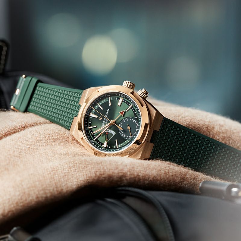 VACHERON CONSTANTIN OVERSEAS DUAL TIME ヴァシュロン 