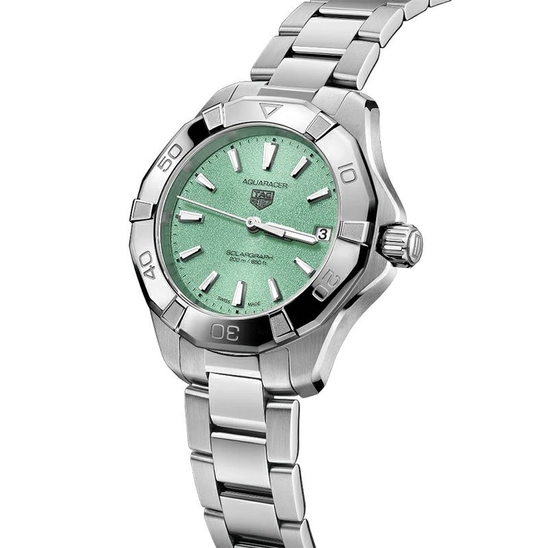 TAG HEUER AQUARACER PROFESSIONAL 200 SOLARGRAPH タグ