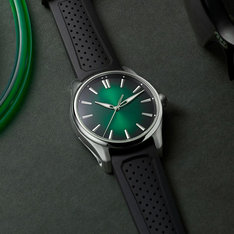 H.Moser ＆ Cie. PIONEER CENTRE SECONDS COSMIC GREEN <br>H.モーザー パイオニア・センターセコンド コズミックグリーン <br>3201-1201