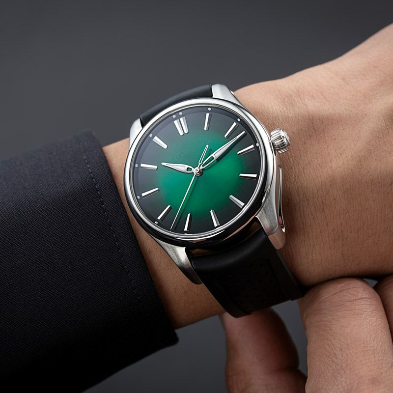 H.Moser ＆ Cie. PIONEER CENTRE SECONDS COSMIC GREEN <br>H.モーザー パイオニア・センターセコンド コズミックグリーン <br>3201-1201