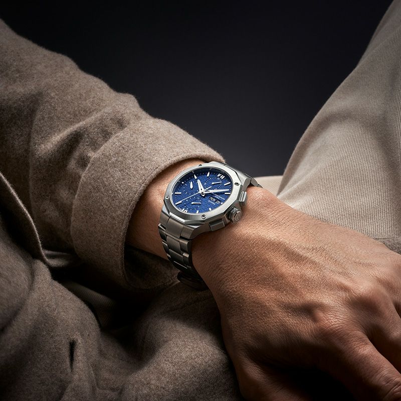 BAUME＆MERCIER <br>Riviera Chronograph Blue Day-Date - 41mm M0A10826 <br>ボーム＆メルシエ <br>リビエラ クロノグラフ ブルー デイデイト - 41mm <br>M0A10826