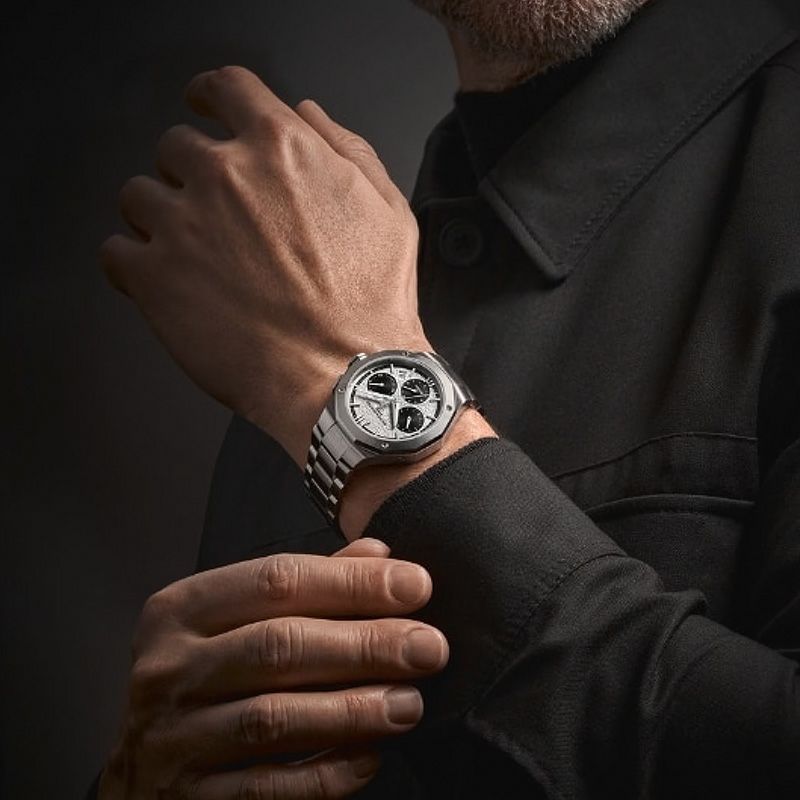 BAUME＆MERCIER Riviera Chronograph White & Black ボーム